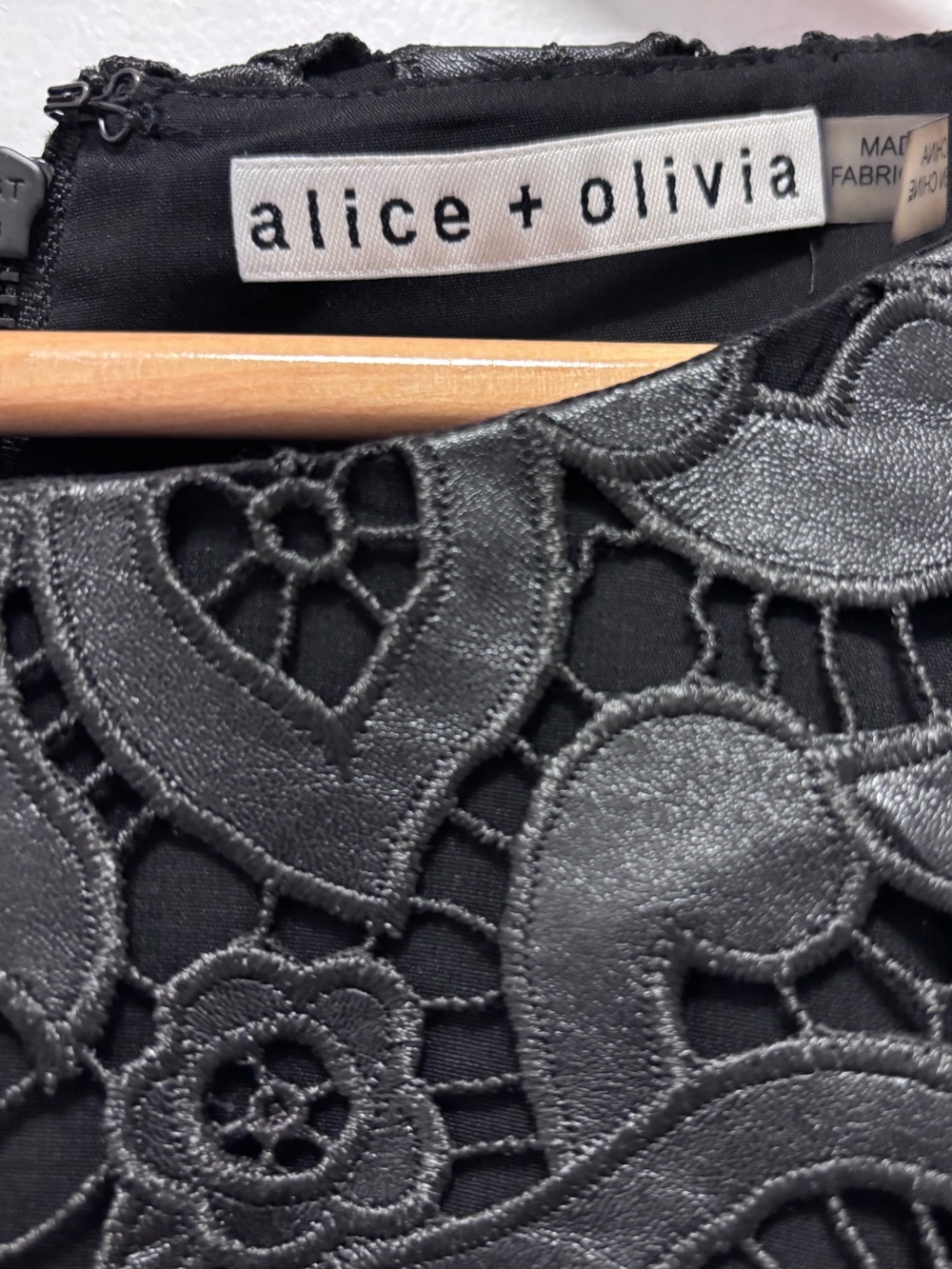 Alice + Olivia
Penni Faux Leather Cap Sleeve Dress AS IS (FLAWS) - Picture 6 of 16